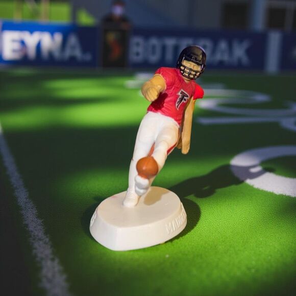2014 McDonald's Happy Meal EA Sports Madden Football Atlanta Falcons Punter B14 - Picture 1 of 9